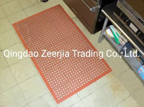Common Rubber Kitchen Mat with Drainage Holes and Bevel Edge 3X5FT