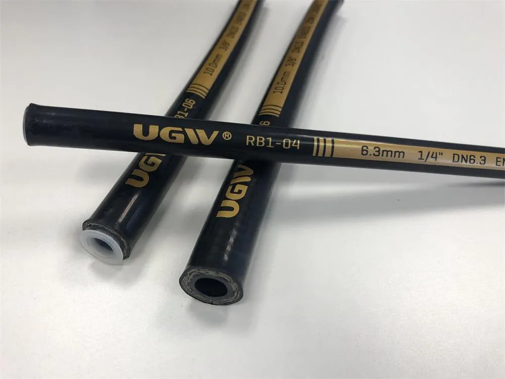 SAE100r2/DIN En 853 2sn American and German Standard Ugw Hydraulic Rubber Hose and Hose Fittings.