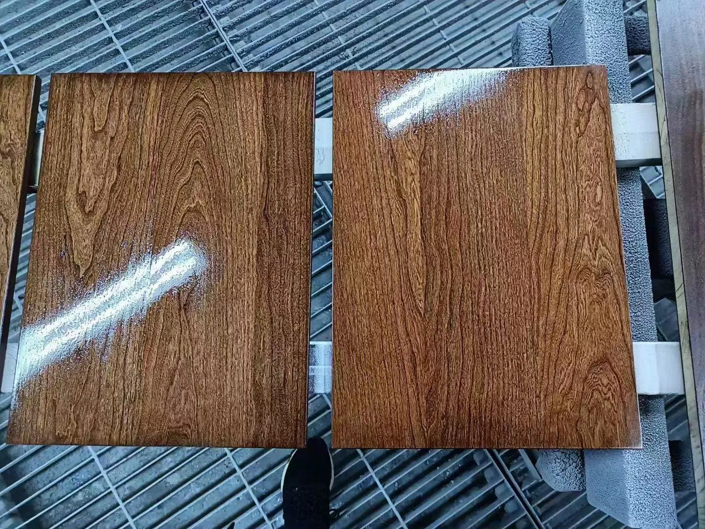 Wholesale Liquid Transparent Epoxy Resin with Low Viscosity, High Gloss for UV Coatings